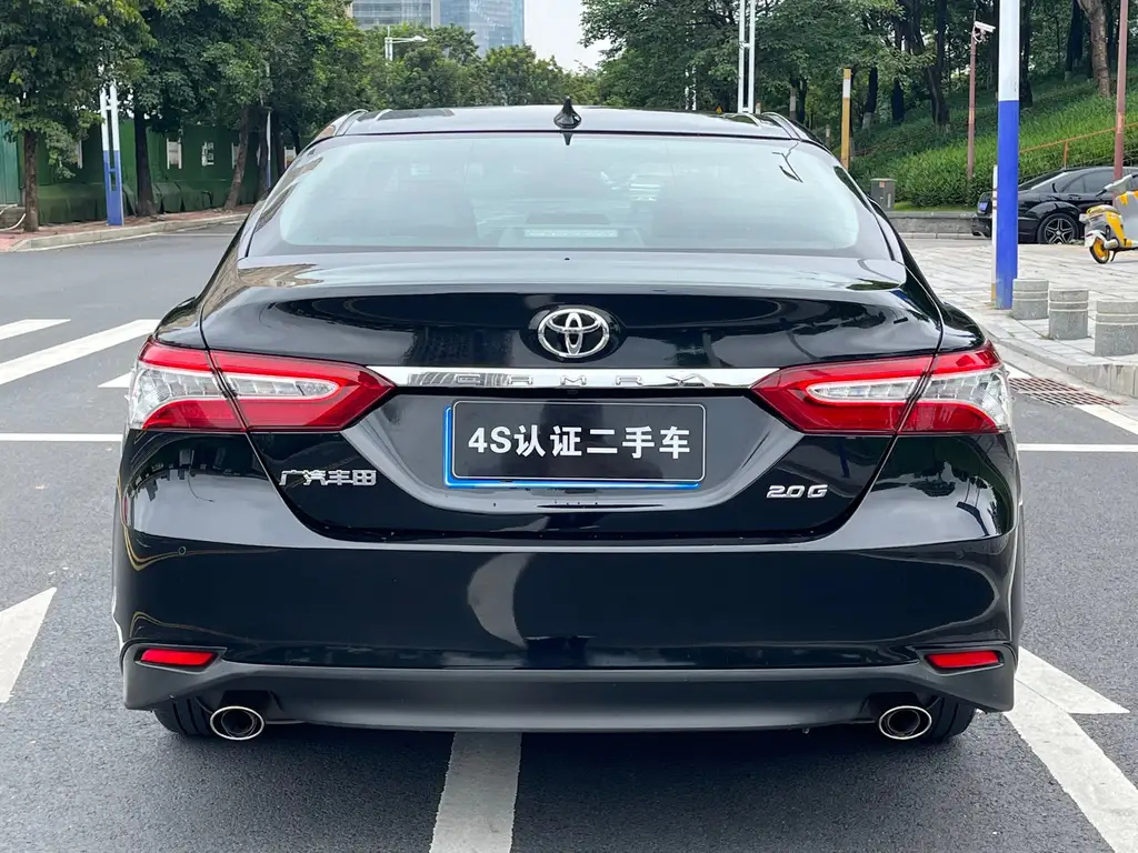 TOYOTA CAMRY 2021