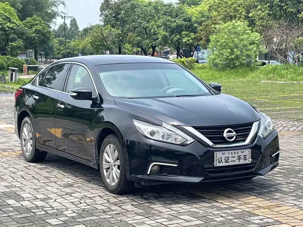NISSAN TEANA 2018