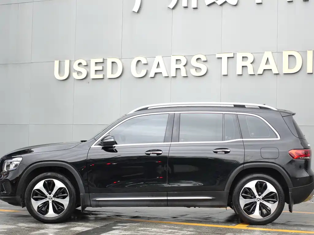 MERCEDES BENZ GLB 2021