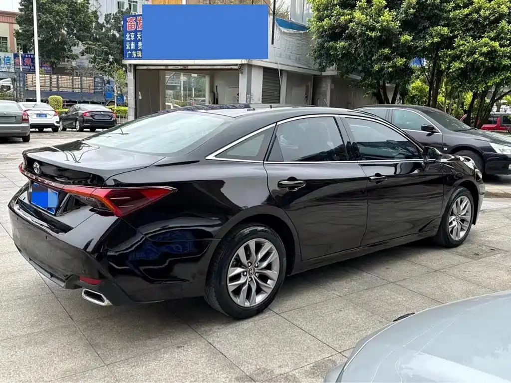 TOYOTA AVALON 2020