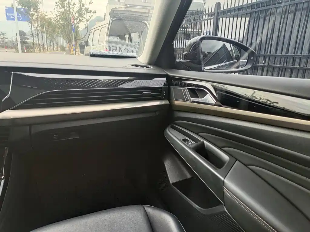 VOLKSWAGEN PASSAT 2020