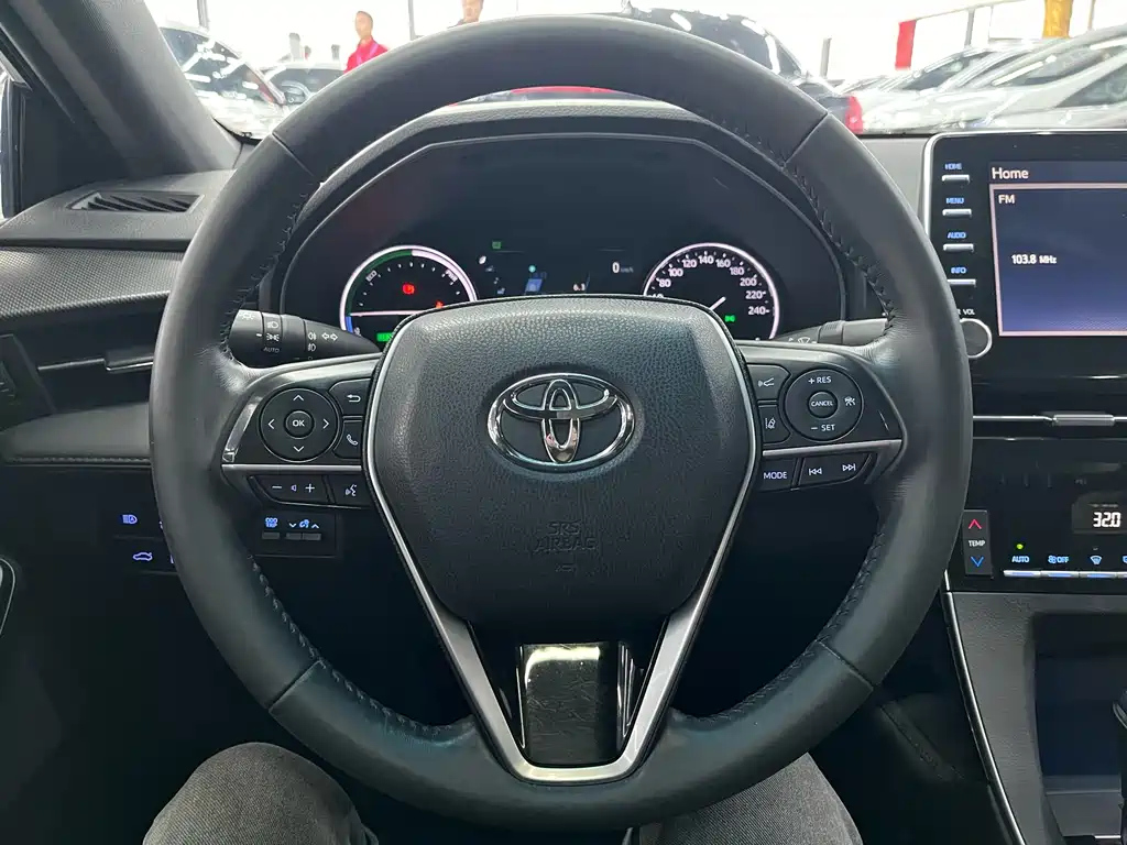 TOYOTA AVALON 2021