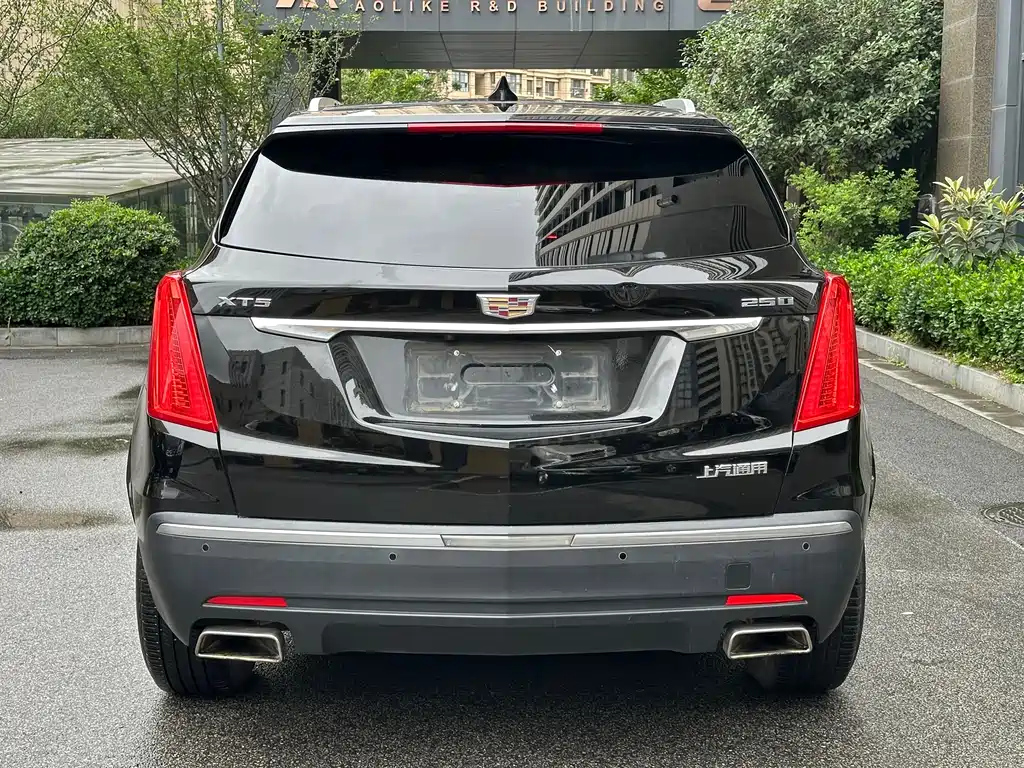 CADILLAC XT5 2018