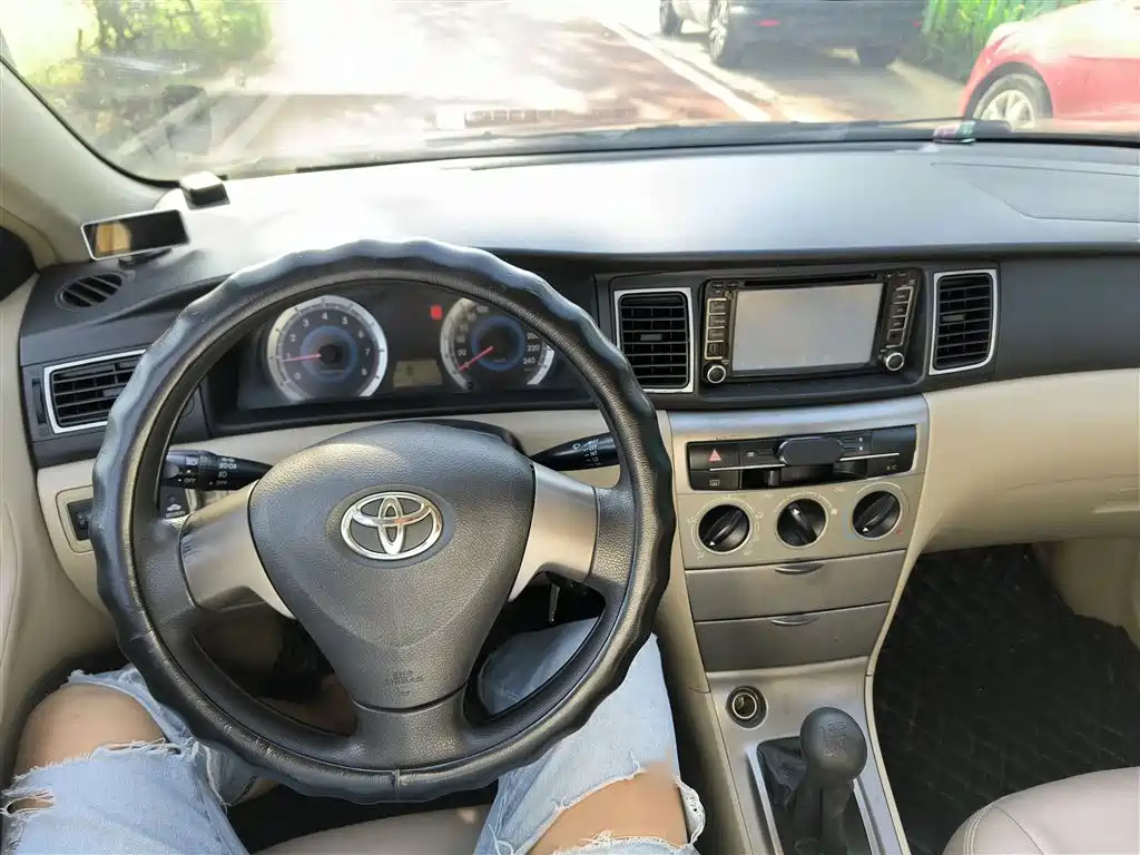 TOYOTA COROLLA 2013