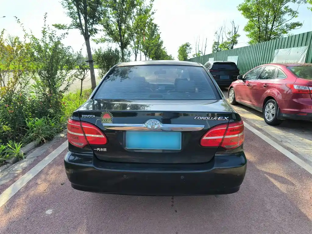 TOYOTA COROLLA 2013
