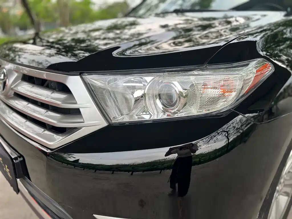 TOYOTA HIGHLANDER 2012