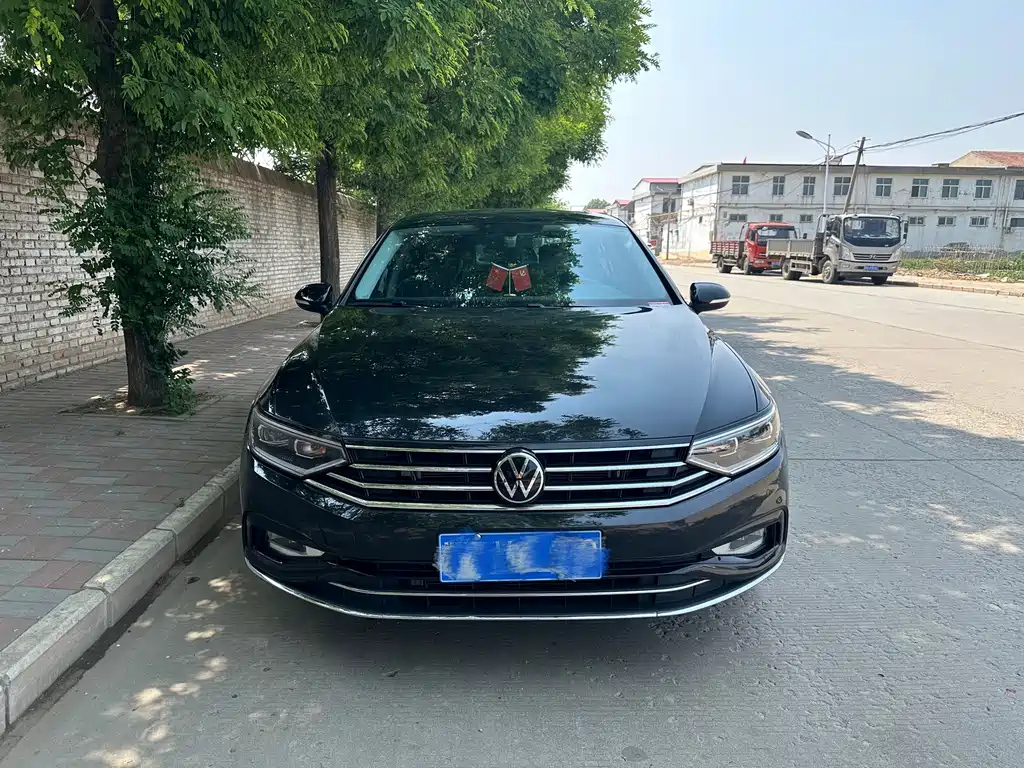 VOLKSWAGEN MAGOTAN 2022