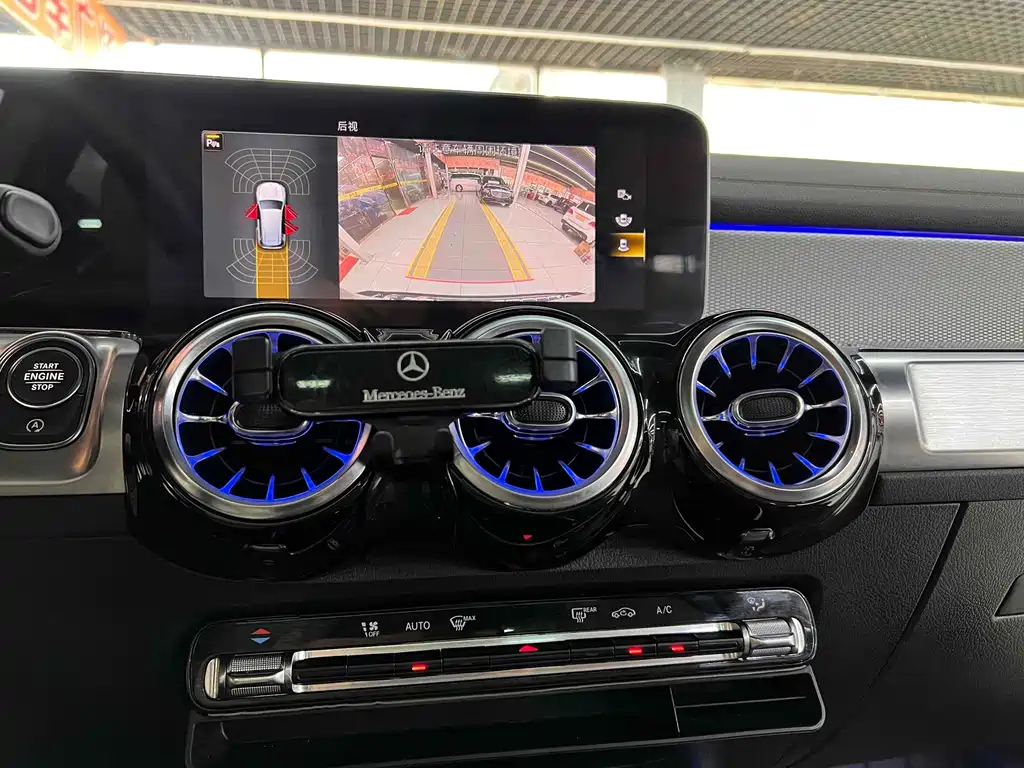 MERCEDES BENZ GLB 2020