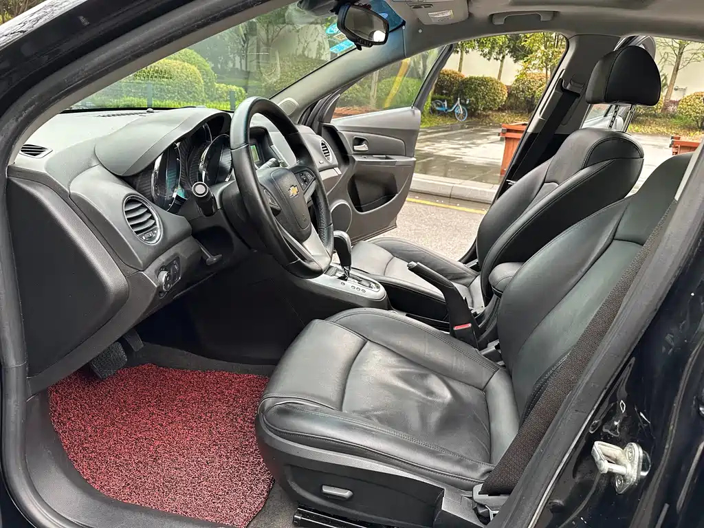 CHEVROLET CRUZE 2012