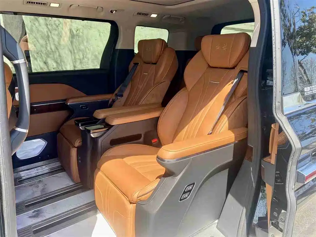 HONGQI HQ9 2023