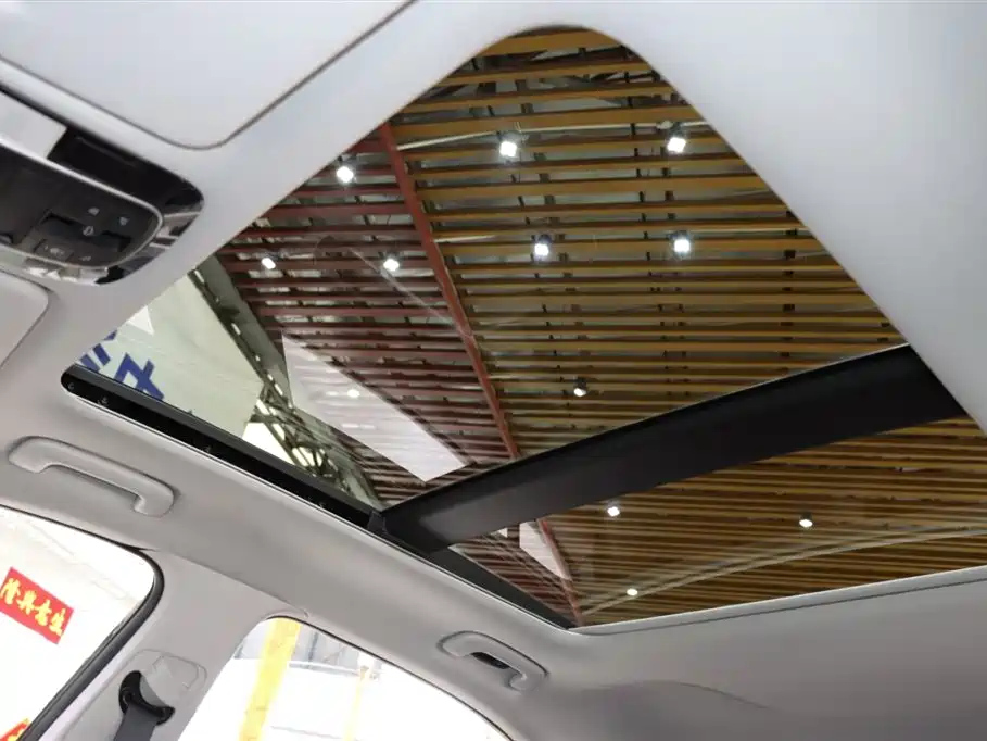 HYUNDAI MISTRA 2021