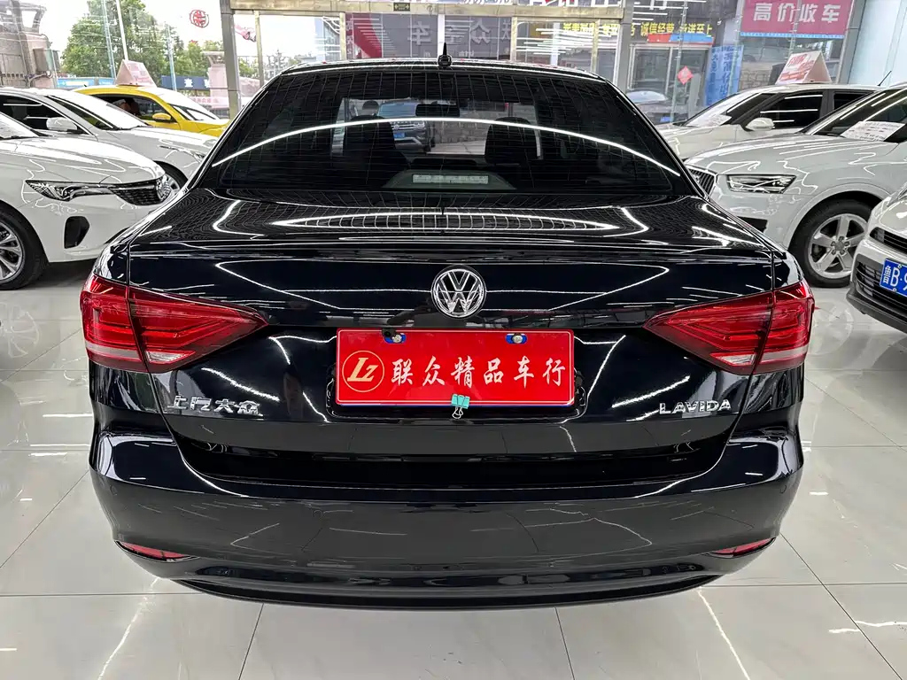 VOLKSWAGEN LAVIDA 2022