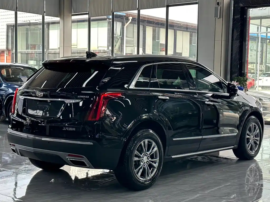 CADILLAC XT5 2021