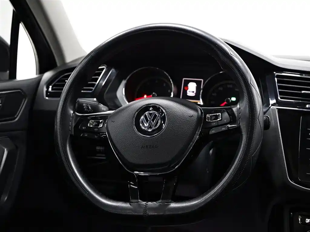 VOLKSWAGEN TIGUAN L 2020