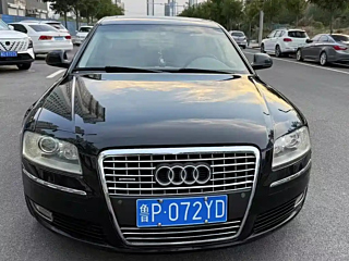 AUDI A8  2010