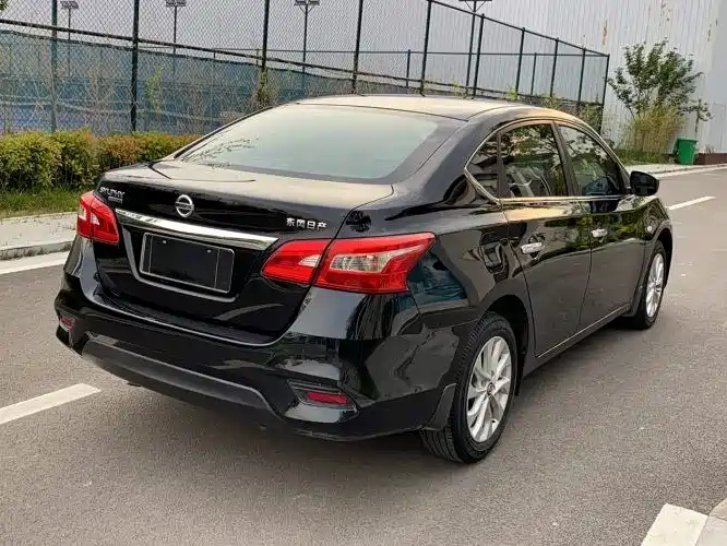 NISSAN SYLPHY 2020