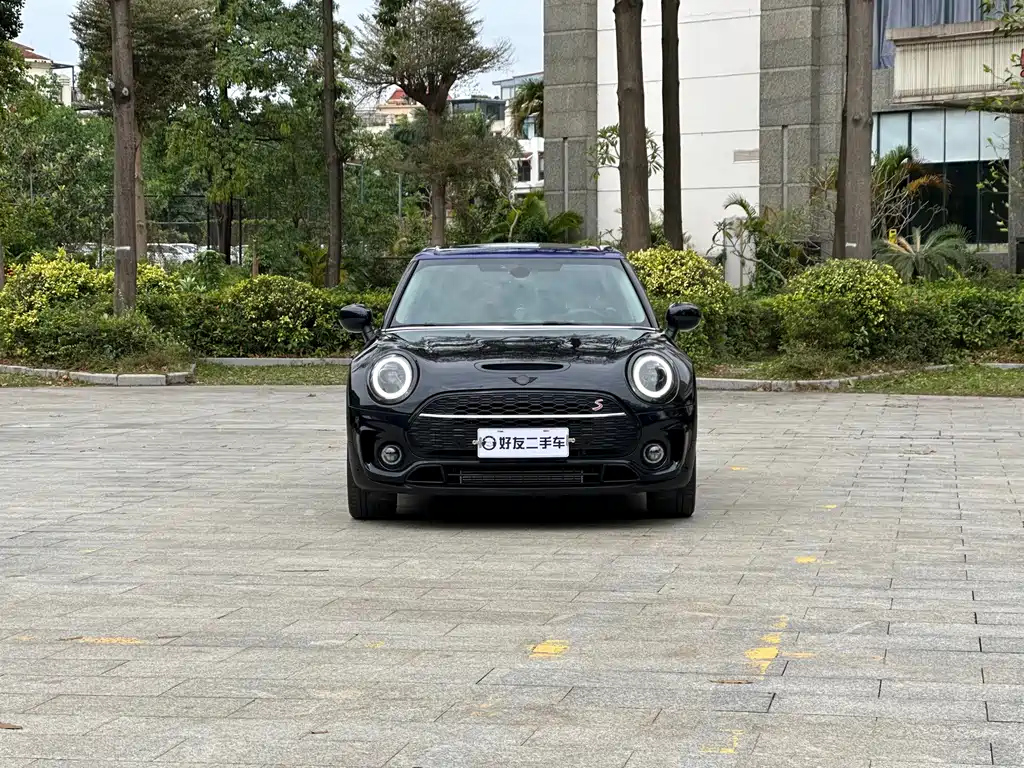 MINI CLUBMAN 2022
