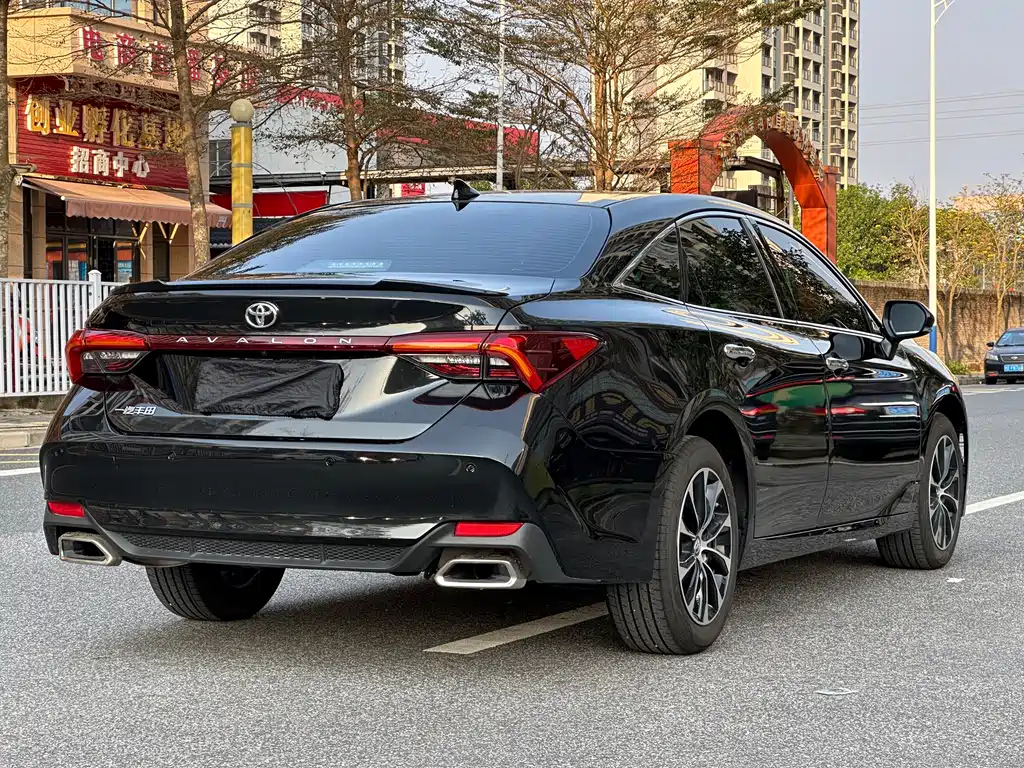 TOYOTA AVALON 2023