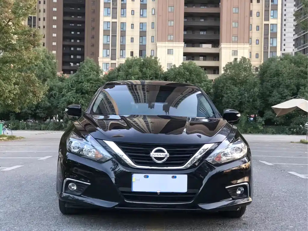 NISSAN TEANA 2018