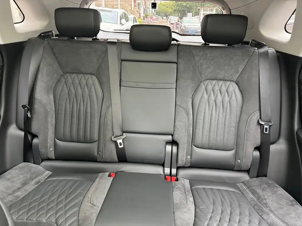 HONGQI HS5 2022