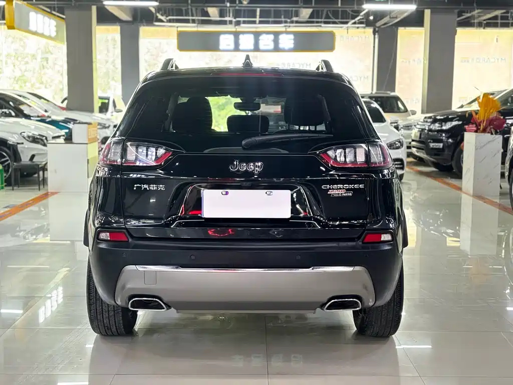 JEEP CHEROKEE 2021
