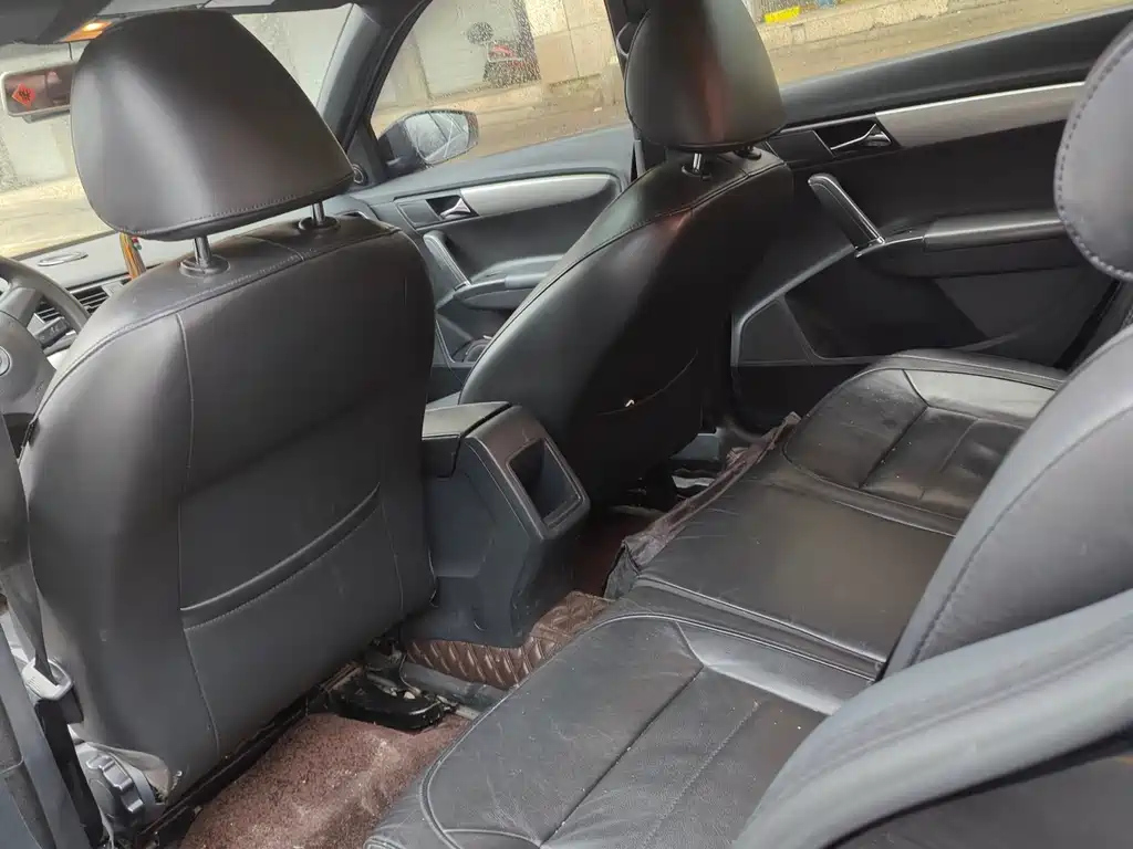VOLKSWAGEN LAVIDA 2015