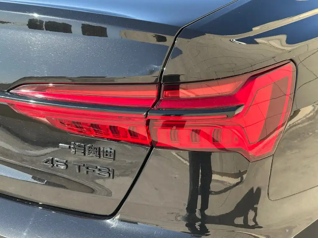 AUDI A6L 2019