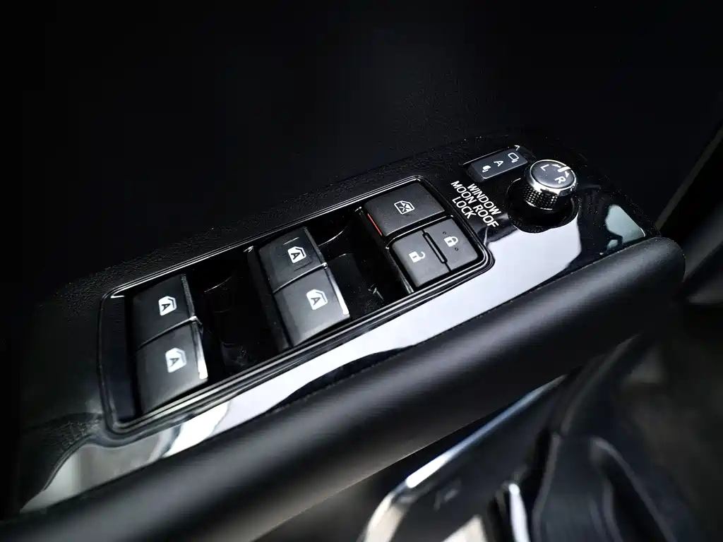 TOYOTA ALPHARD 2019