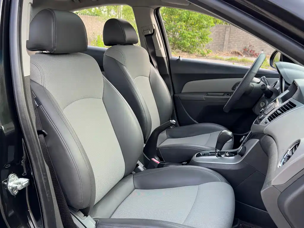 CHEVROLET CRUZE 2013