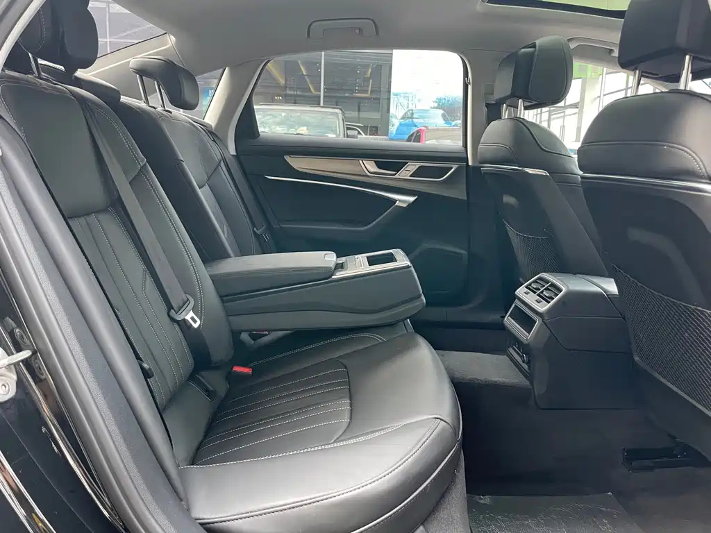 AUDI A6L 2023