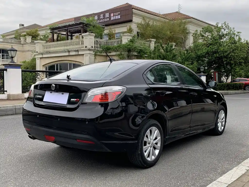 MG MG6 2011
