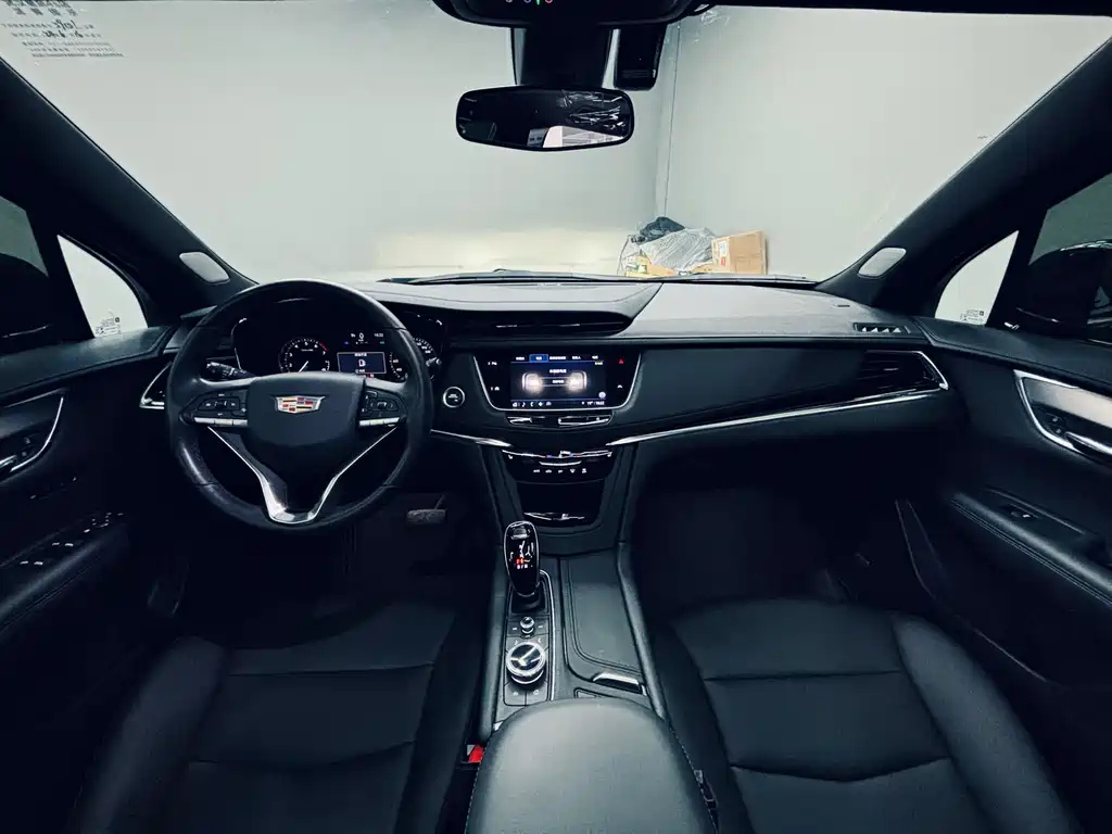 CADILLAC XT6 2021