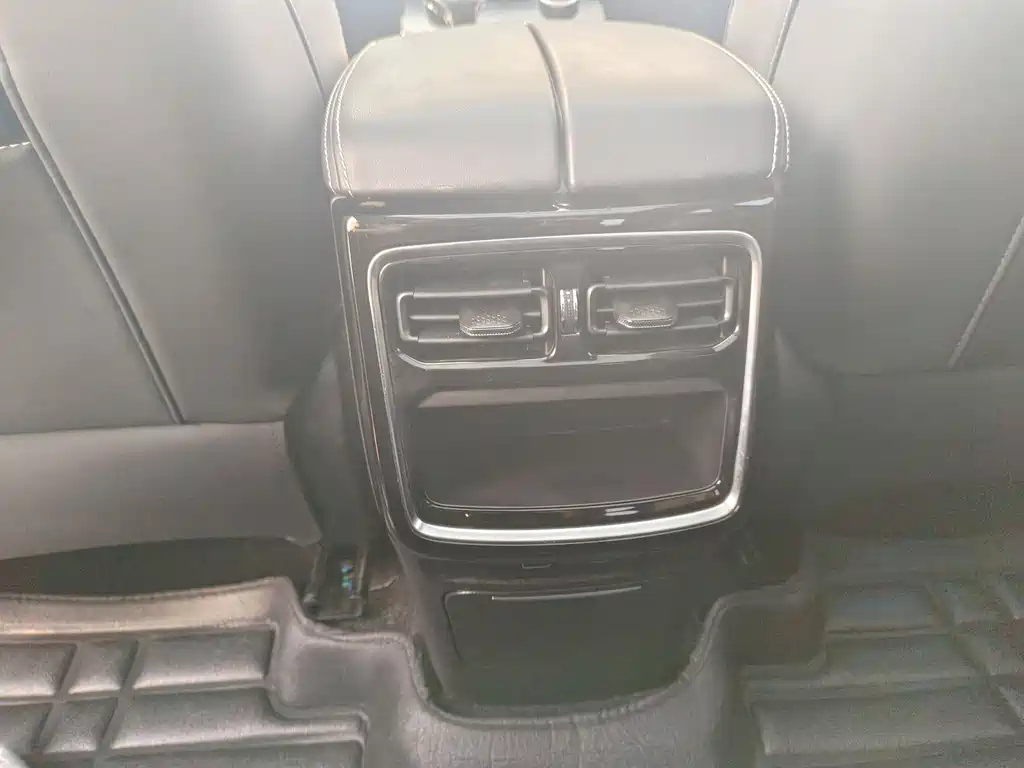 JETOUR X70 PLUS 2021