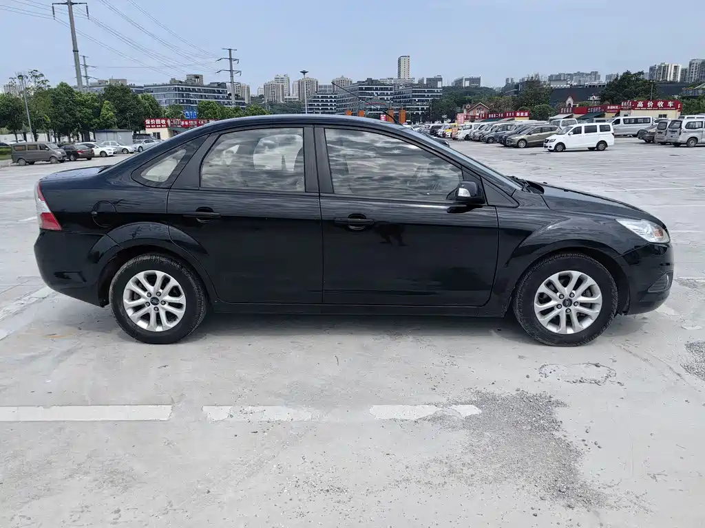 FORD FOCUS 2013
