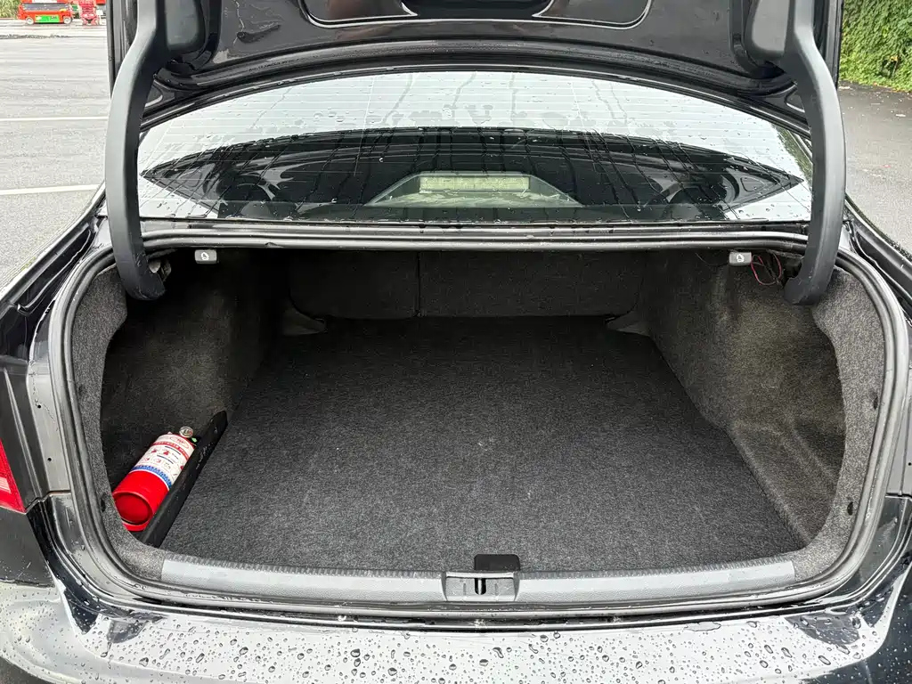 VOLKSWAGEN PASSAT 2013