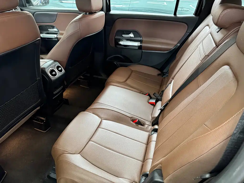 MERCEDES BENZ GLB 2022