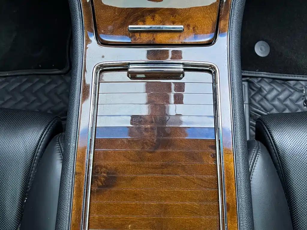 LINCOLN CONTINENTAL 2019