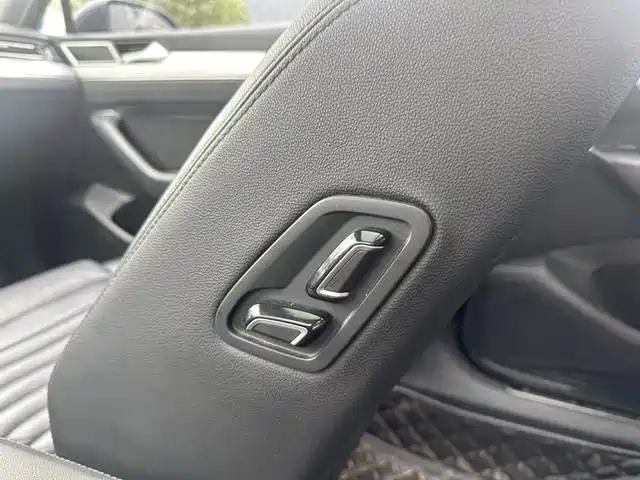 VOLKSWAGEN MAGOTAN 2017