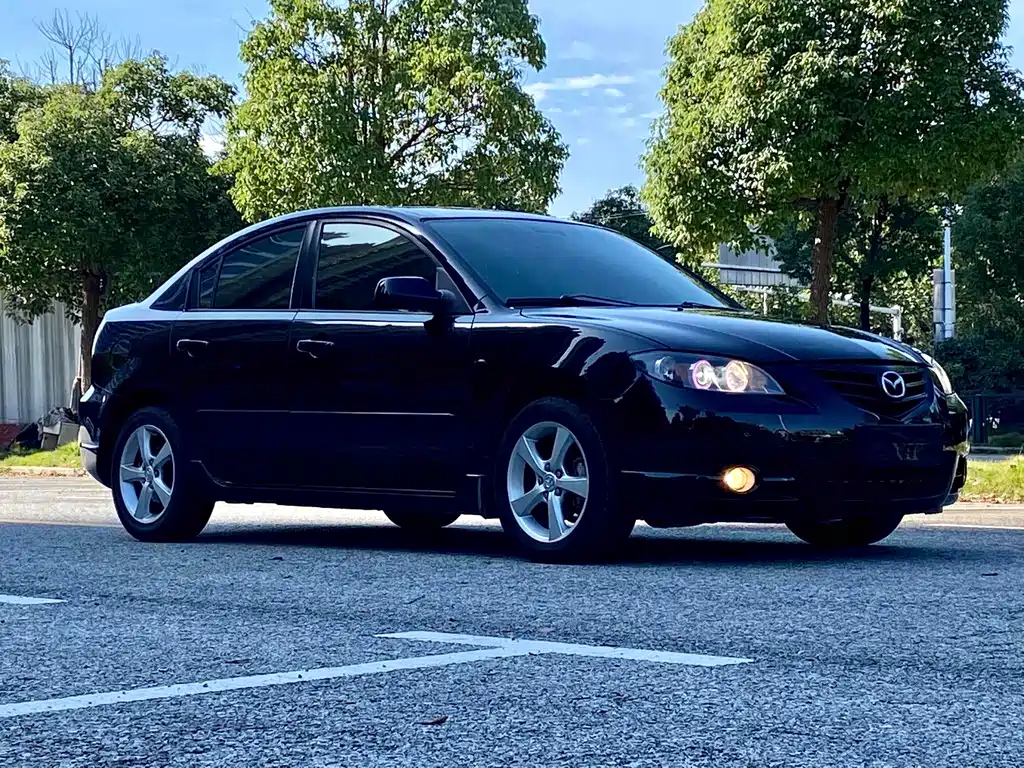 MAZDA 3 2009
