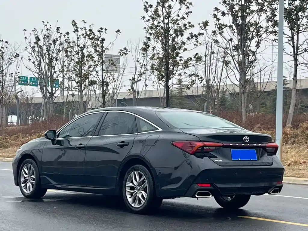 TOYOTA AVALON 2021