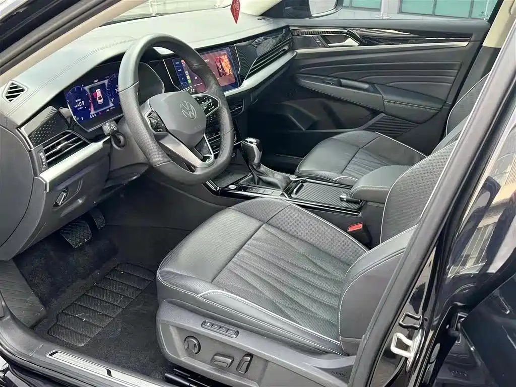 VOLKSWAGEN PASSAT 2022