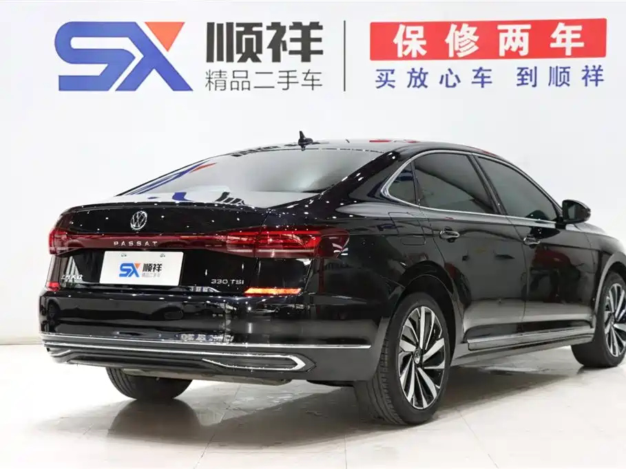 VOLKSWAGEN PASSAT 2022