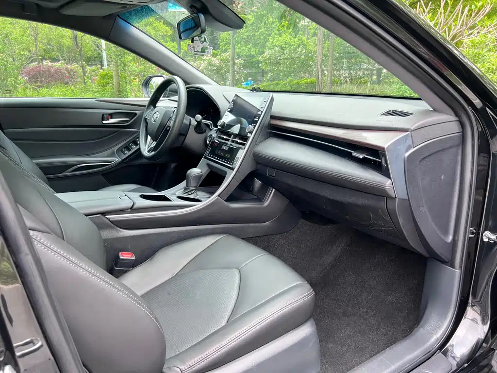 TOYOTA AVALON 2020