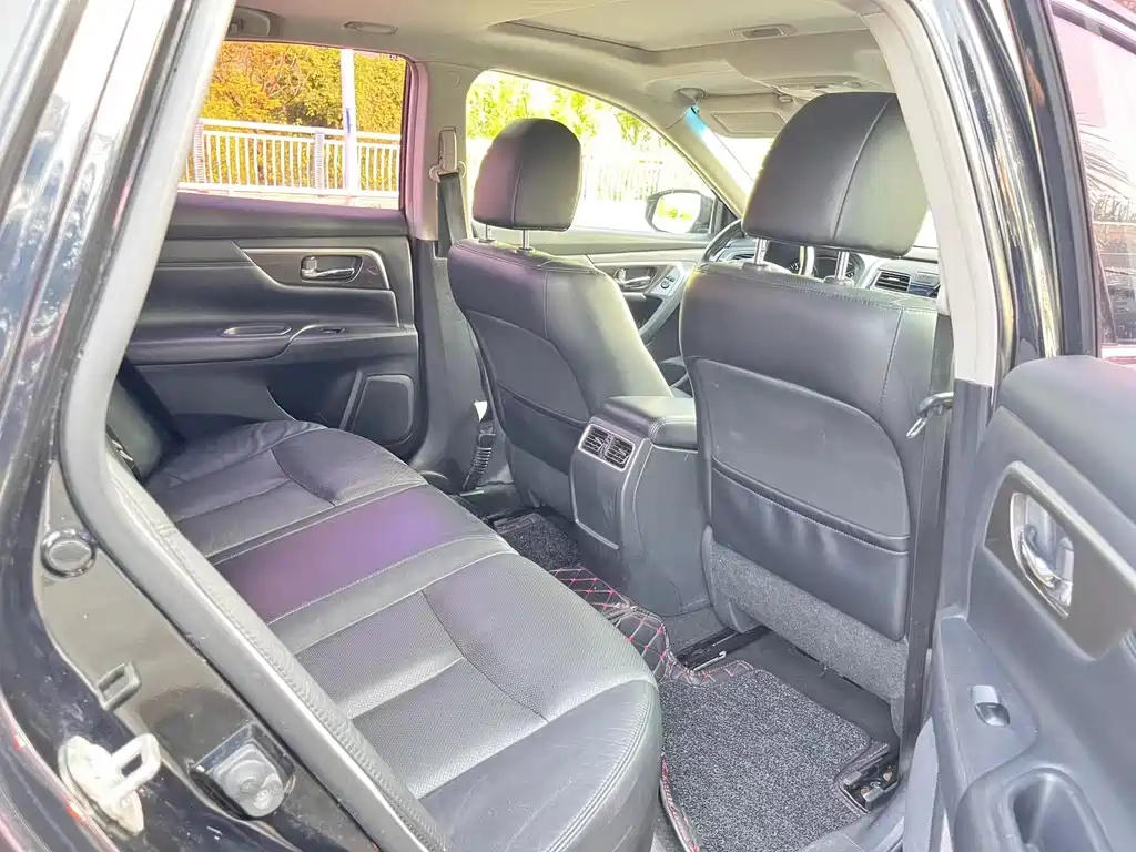 NISSAN TEANA 2016