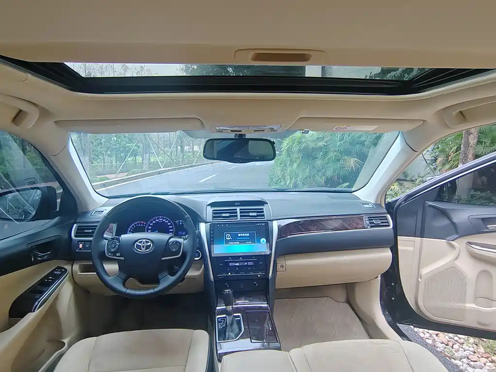 TOYOTA CAMRY 2017