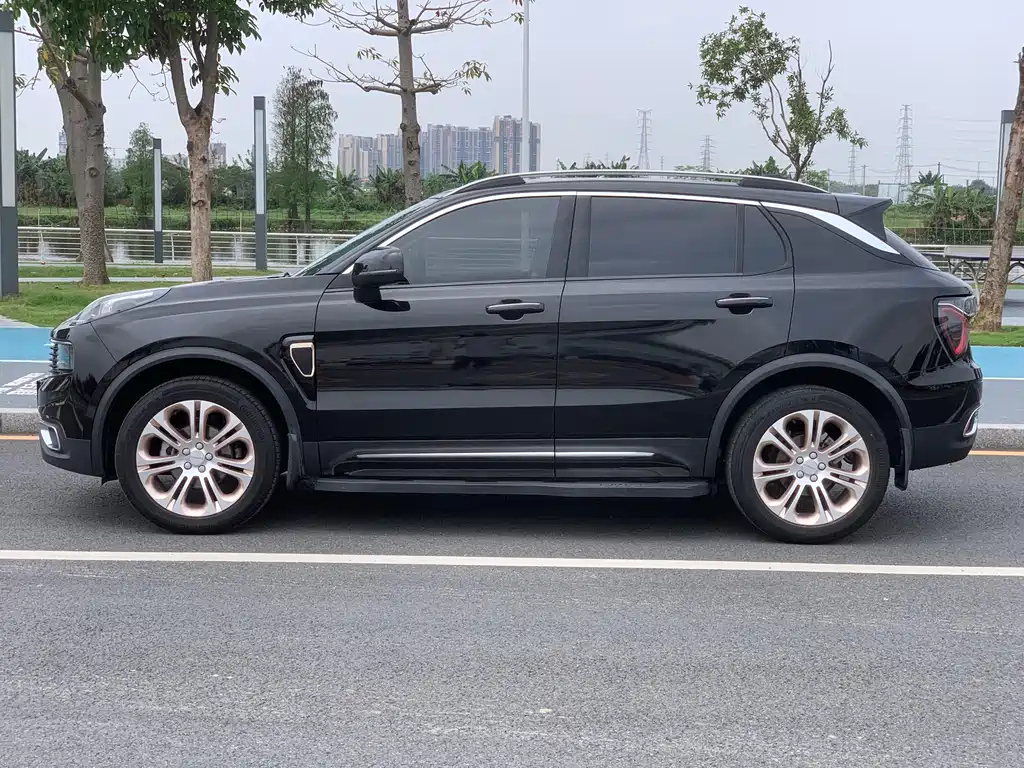 LYNK&CO 01 2018