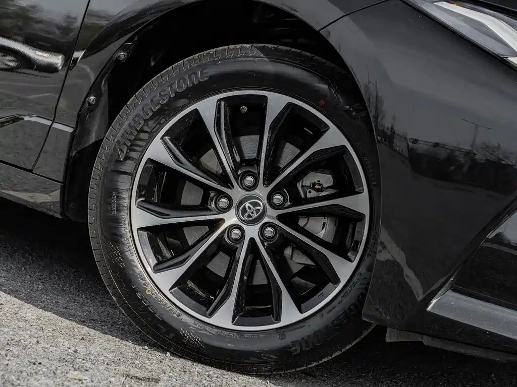 TOYOTA AVALON 2023