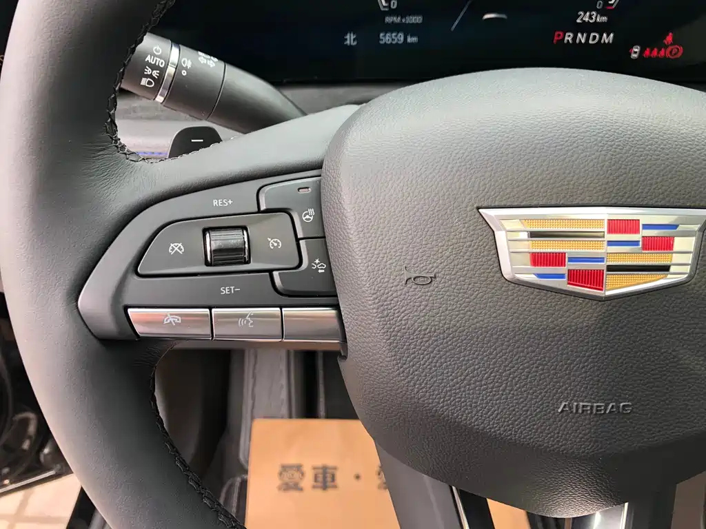 CADILLAC XT4 2024