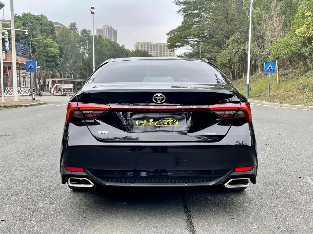 TOYOTA AVALON 2021