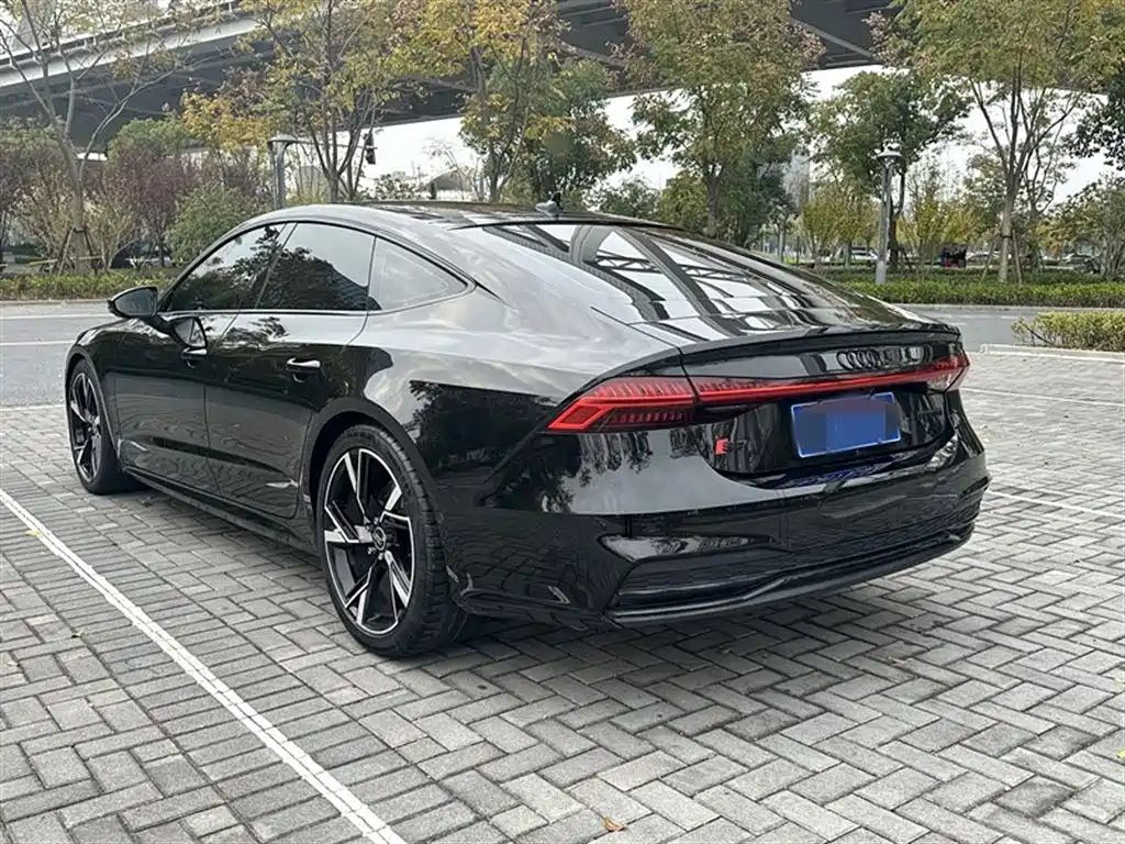 AUDI A7 2021